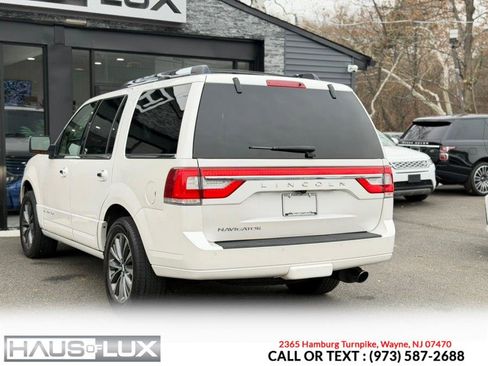 Used 2017 Lincoln Navigator Select image 25