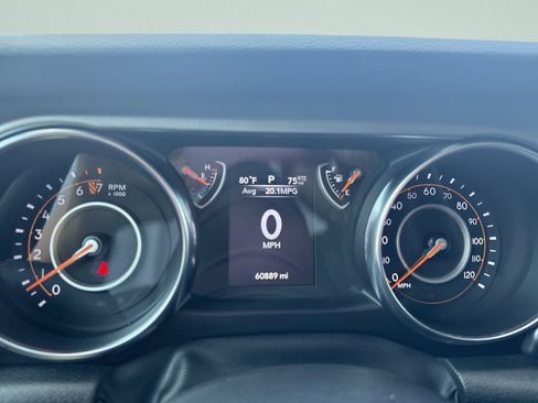 Used 2023 Jeep Gladiator Sport AWD/4WD image 12