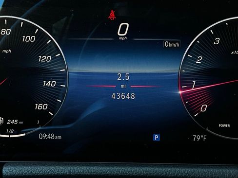 Used 2025 Mercedes-Benz GLA 250 image 45