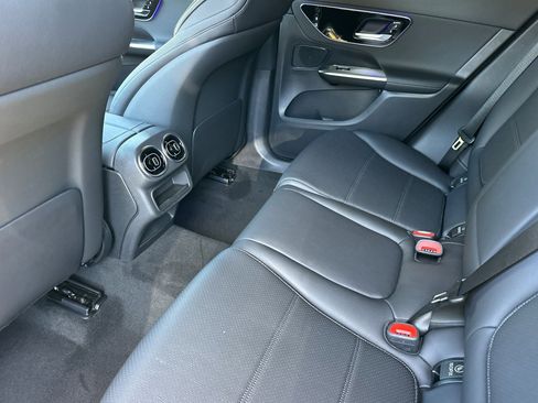 Used 2026 Mercedes-Benz GLC 350e 4MATIC image 19