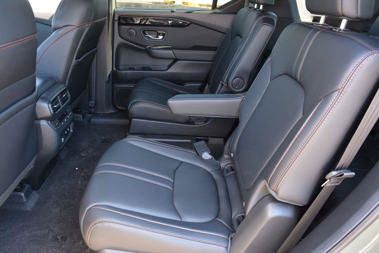 Certified 2026 Honda Pilot TrailSport image 15