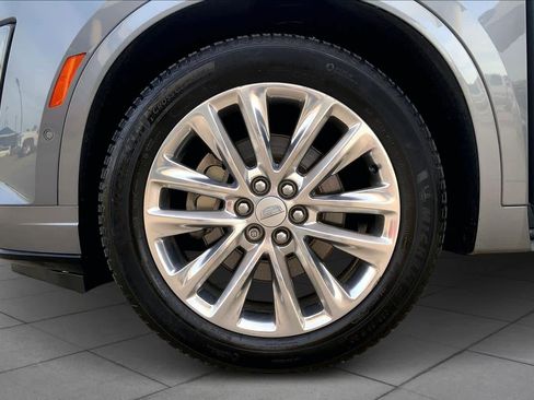 Used 2020 Cadillac XT6 Premium Luxury image 10