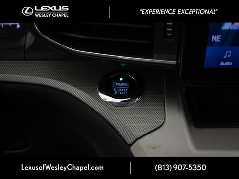 Used 2021 Ford Explorer XLT w/ Equipment Group 202A RWD image 34