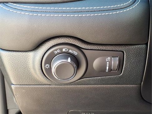 Used 2024 Dodge Durango SRT image 17