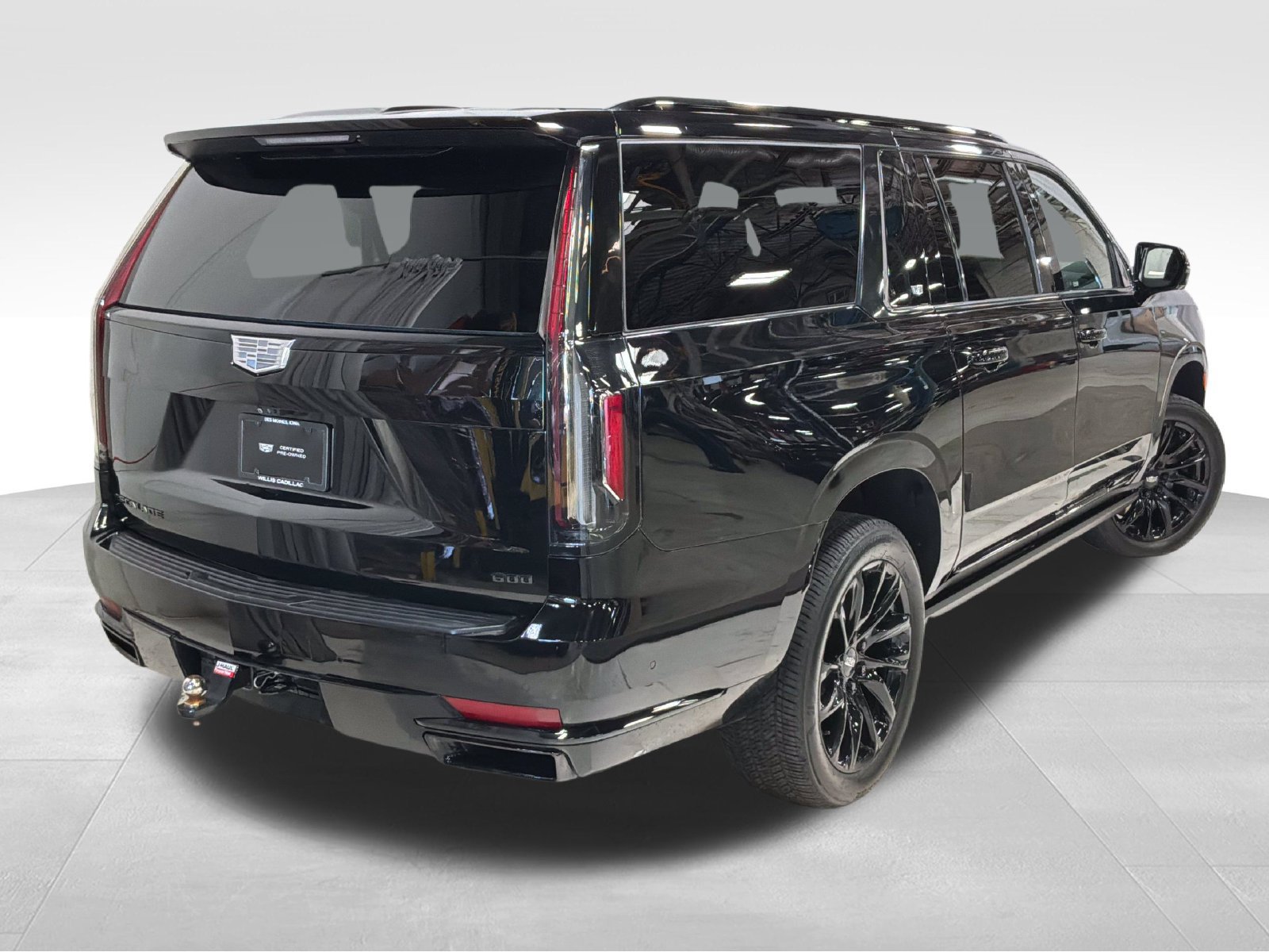 Used 2023 Cadillac Escalade ESV Sport Platinum w/ LPO, ONYX Package AWD/4WD image 5