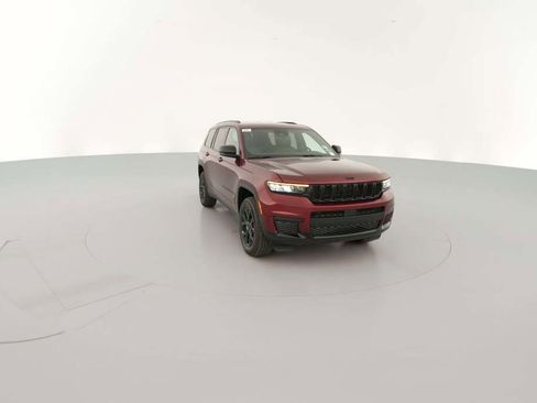 New 2025 Jeep Grand Cherokee L Altitude image 17