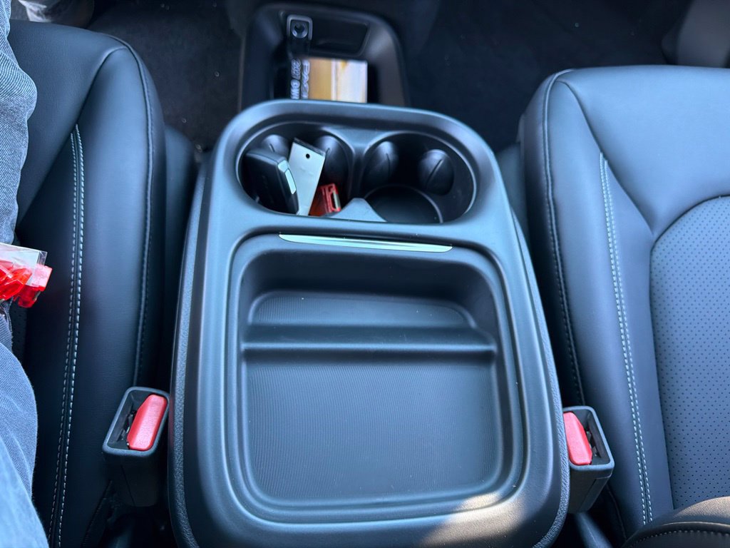 New 2027 Chrysler Pacifica Select FWD image 28