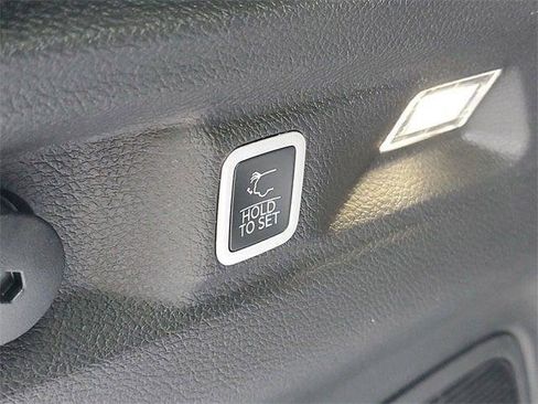 New 2026 Jeep Grand Cherokee L Limited AWD/4WD image 9