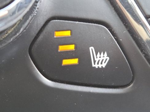 Used 2016 Chevrolet Cruze LT w/ Convenience Package FWD image 5