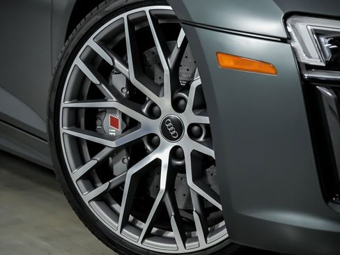 Used 2017 Audi R8 V10 plus image 4