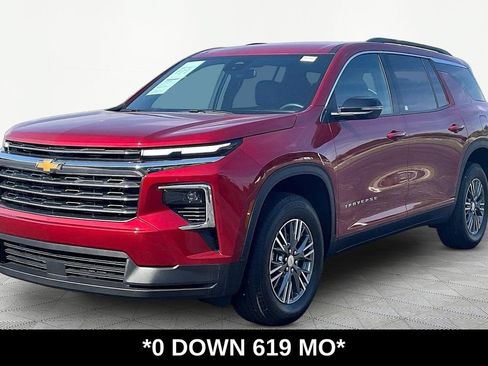 Used 2026 Chevrolet Traverse LT w/ LPO, Floor Liner Package FWD image 1