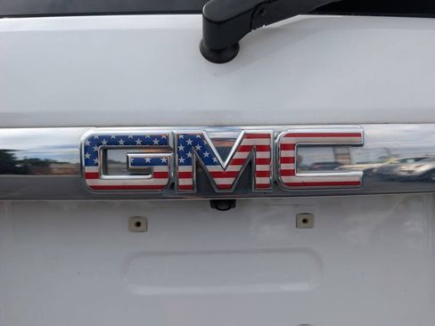 Used 2018 GMC Acadia SLT AWD/4WD image 30