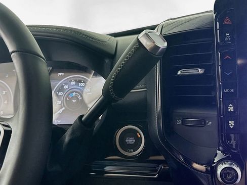 New 2026 RAM 3500 Limited w/ Towing Technology Group image 12