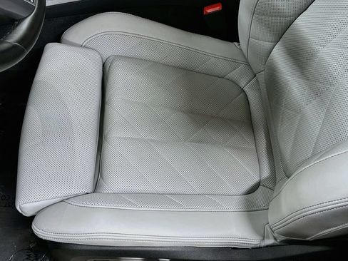 Used 2024 BMW X5 xDrive40i w/ M Sport Package AWD/4WD image 21
