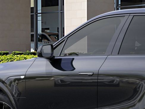 New 2026 Cadillac Lyriq Signature Sport w/ LPO, Floor Liner Package image 12