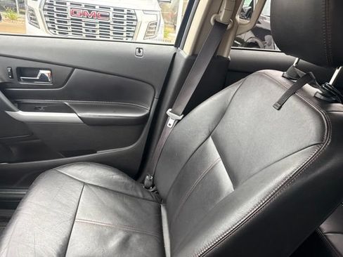 Used 2014 Ford Edge Limited w/ Equipment Group 302A AWD/4WD image 6