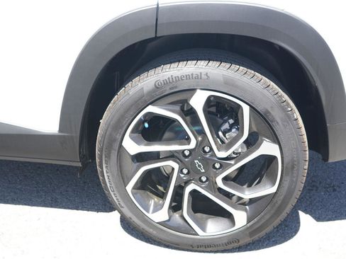 New 2026 Chevrolet Trax RS FWD image 11