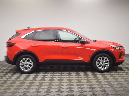 Used 2024 Ford Escape Active w/ Tech Pack #1 AWD/4WD image 15
