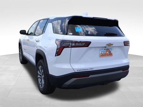 Used 2025 Chevrolet Equinox LT AWD/4WD image 21
