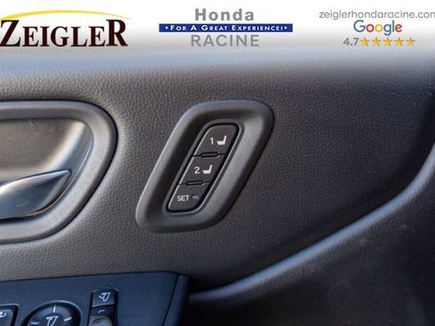 Used 2024 Honda Pilot TrailSport image 17