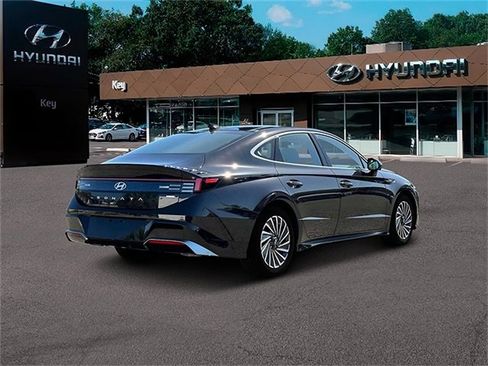 Certified 2024 Hyundai Sonata Limited image 7