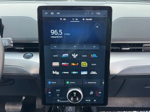 Used 2023 Ford Mustang Mach-E Select image 23