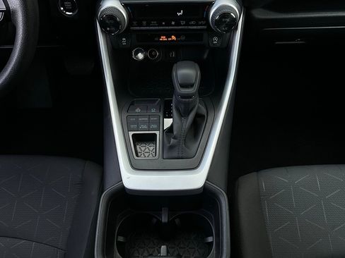 Used 2025 Toyota RAV4 XLE image 15