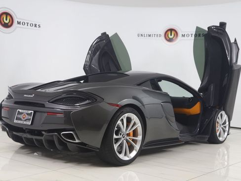 Used 2020 McLaren 570S Coupe RWD image 3