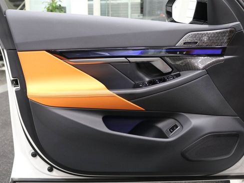 Used 2025 BMW M5 Touring w/ M Driver's Package image 42