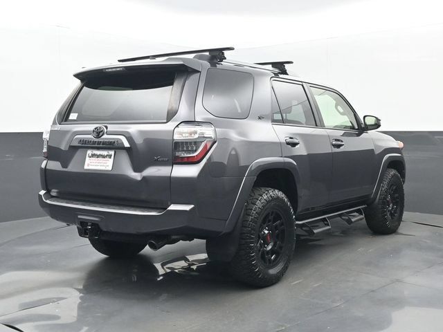 Used 2021 Toyota 4Runner SR5 AWD/4WD image 21