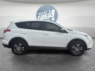 Used 2018 Toyota RAV4 LE w/ Carpet Mat Package AWD/4WD video 2