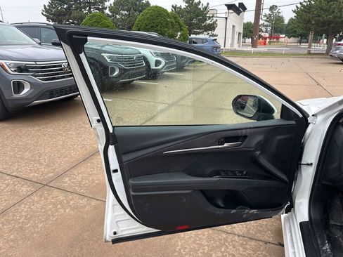 Used 2025 Toyota Camry LE FWD image 11