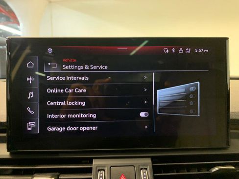 Used 2023 Audi Q5 2.0T Premium w/ Convenience Package image 32