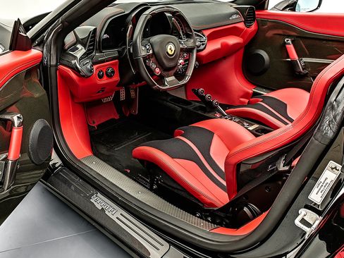 Certified 2015 Ferrari 458 Speciale A RWD image 10