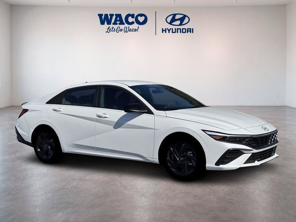New 2026 Hyundai Elantra SEL FWD image 10