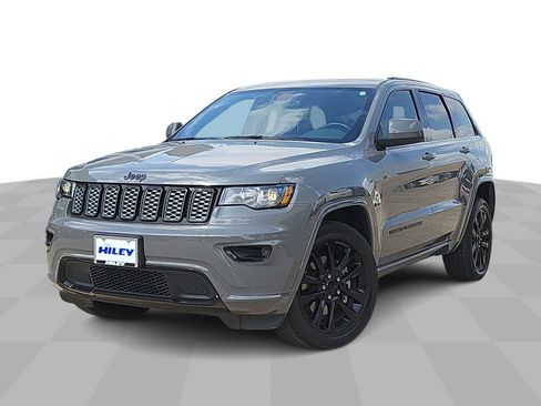 Used 2021 Jeep Grand Cherokee Laredo X AWD/4WD image 4