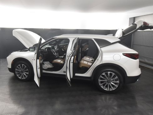 Used 2023 Chevrolet Blazer Premier w/ Driver Confidence II Package image 51