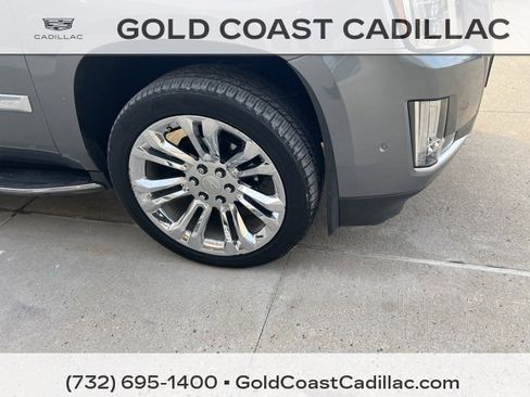 Used 2020 Cadillac Escalade Luxury w/ LPO, Radiant Package image 6