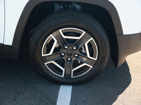 New 2026 Jeep Cherokee Limited AWD/4WD image 8