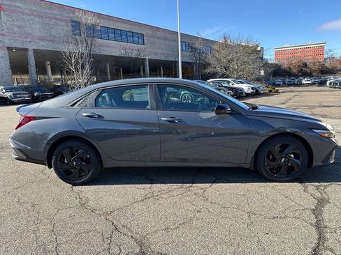 New 2026 Hyundai Elantra Sport image 7