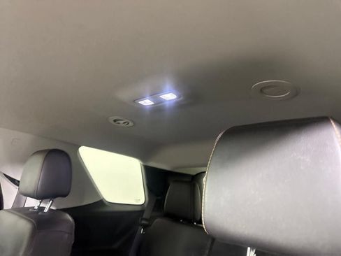 Used 2020 Chevrolet Traverse RS FWD image 30