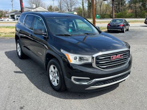 Used 2019 GMC Acadia SLE w/ LPO, Floor Liner Package FWD image 3