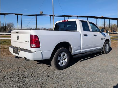 Used 2017 RAM 1500 Express image 7