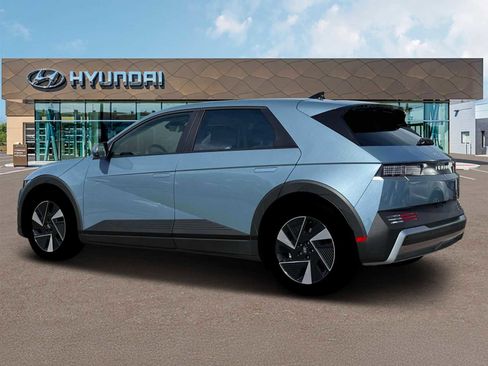 New 2026 Hyundai Ioniq 5 SE RWD image 4
