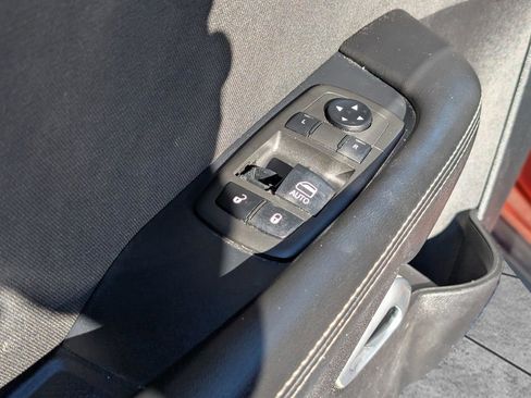 Used 2021 Dodge Challenger SXT RWD image 15