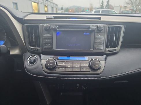 Used 2013 Toyota RAV4 Limited image 24