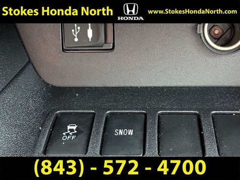 Used 2015 Toyota Highlander XLE FWD image 29