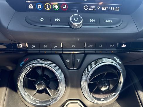 Used 2022 Chevrolet Camaro LT w/ Technology Package RWD image 15
