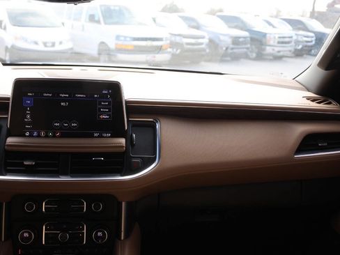 Used 2021 Chevrolet Suburban Premier image 26