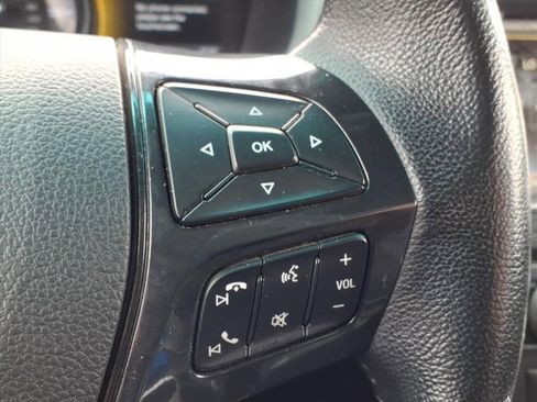 Used 2016 Ford Explorer XLT w/ Equipment Group 202A image 18